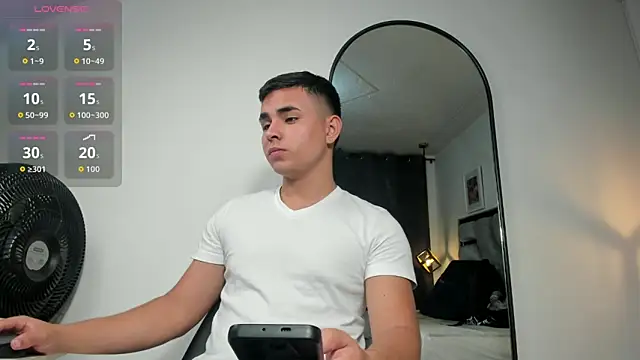 lianfox  online show from May 2026 12:54:01 PM