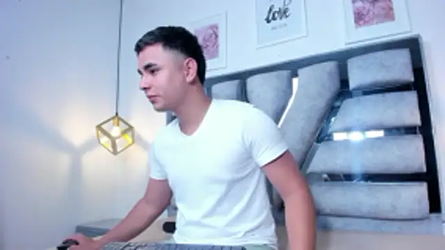 lianfox  online show from March 2026 12:20:02 PM