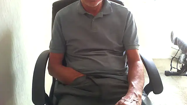 Snapshot of rogpb chatting on June 2026 02:44:01 PM rogpb online show from June 2026 02:44:01 PM