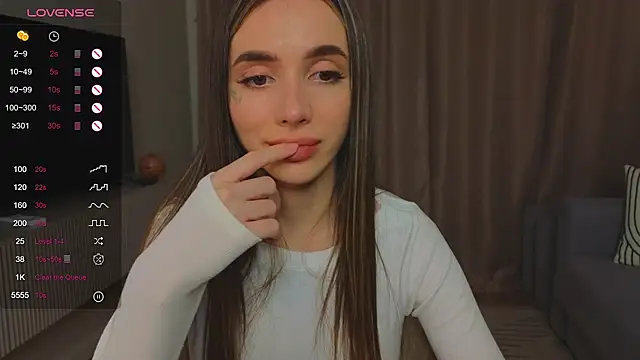 shuggybaby online show from April 2026 09:04:01 PM