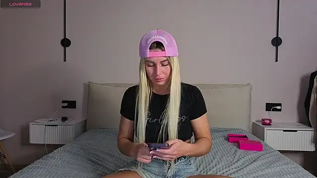 Whiteflower xo online show from May 2026 08:11:02 AM