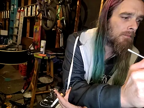 Snapshot of thejuicybacon chatting on November 2025 04:49:02 AM thejuicybacon online show from November 2025 04:49:02 AM