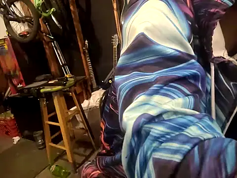 thejuicybacon online show from October 2025 05:45:01 AM