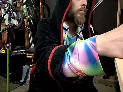 thejuicybacon online show from September 2025 05:47:01 AM