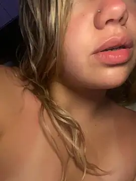 MissCat  online show from October 2025 04:04:02 AM