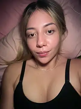 MissCat  online show from December 2025 03:20:02 AM