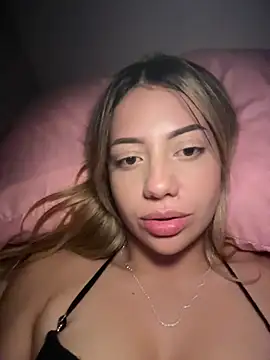 MissCat  online show from December 2025 02:57:02 AM