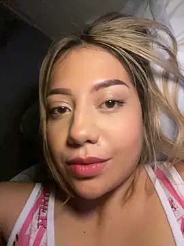 MissCat  online show from October 2025 02:01:01 AM