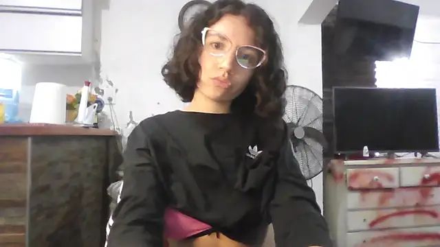 loliporomero online show from November 2025 01:09:01 AM