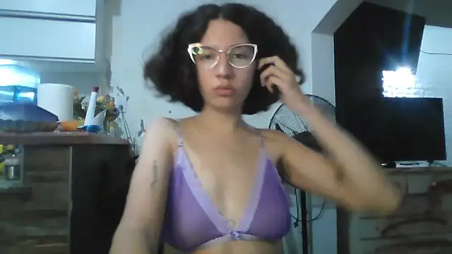 Snapshot of loliporomero chatting on October 2025 01:52:01 AM loliporomero online show from October 2025 01:52:01 AM