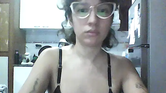 loliporomero online show from April 2026 06:47:01 PM