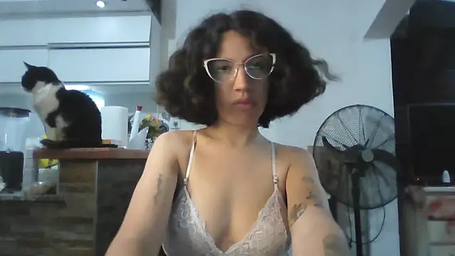 loliporomero online show from October 2025 01:06:02 AM