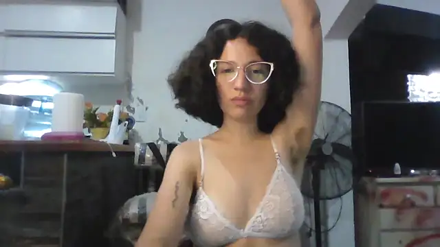 loliporomero online show from November 2025 02:37:02 AM