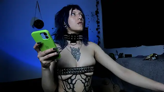 kattusauruss online show from October 2025 04:12:02 AM