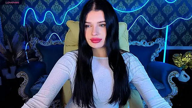 Neyla Charm online show from November 2025 07:09:01 AM