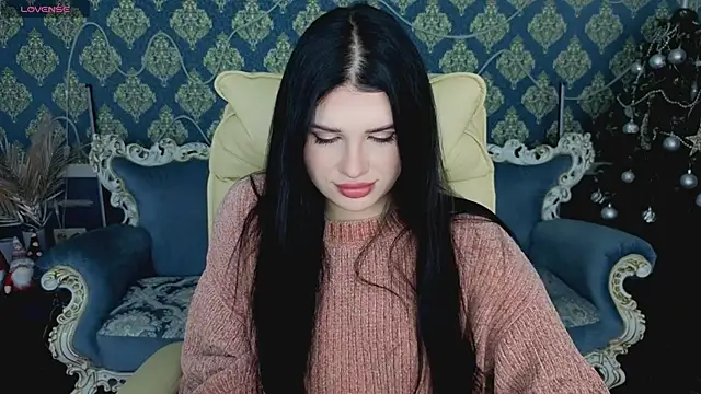 Neyla Charm online show from January 2026 07:50:02 PM