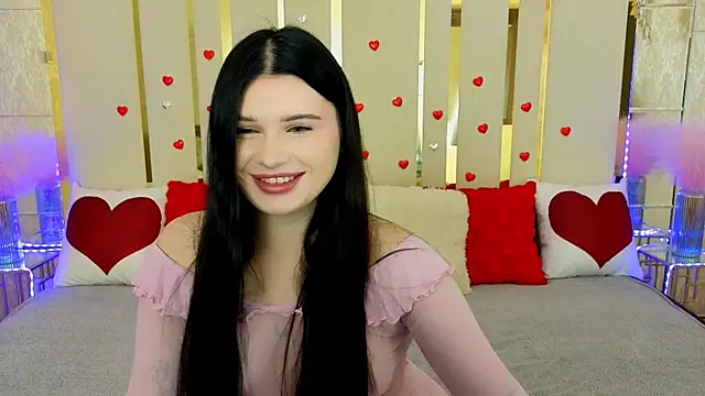 Neyla Charm online show from February 2026 01:43:02 PM