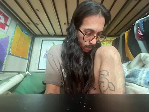 Snapshot of bigdickkane300 chatting on November 2025 10:13:02 PM bigdickkane300 online show from November 2025 10:13:02 PM