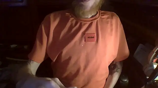 Snapshot of zipman92 chatting on December 2025 06:14:02 PM zipman92 online show from December 2025 06:14:02 PM