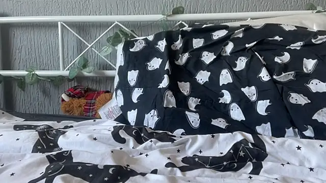 LaurenXshaun182 online show from November 2025 10:41:02 AM