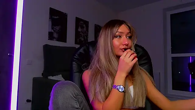 Lisa Shultz online show from April 2026 04:44:02 PM