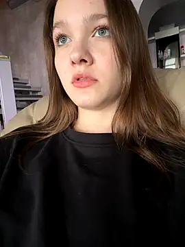 MichelleRoux online show from October 2025 10:39:01 AM