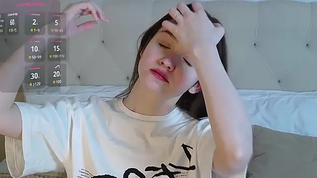 MichelleRoux online show from December 2025 11:34:02 AM