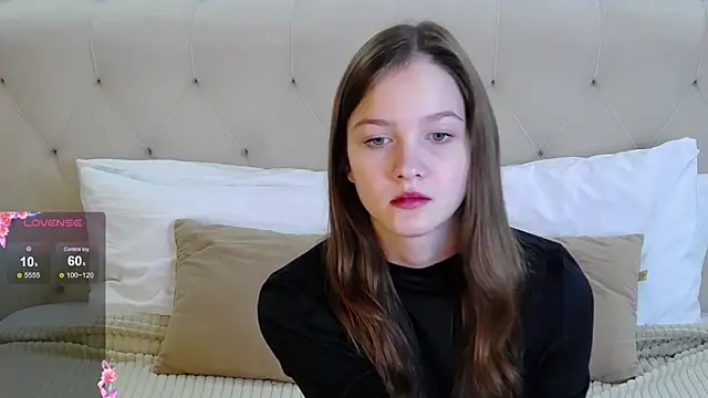 MichelleRoux online show from September 2025 11:28:01 AM