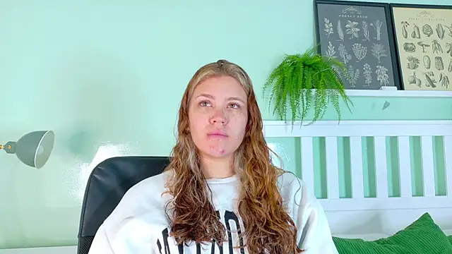 BelaMiller  online show from October 2025 11:44:01 AM