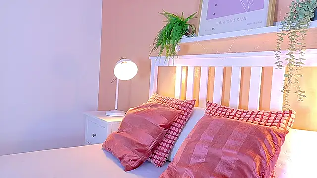 Snapshot of BelaMiller_ chatting on October 2025 11:36:02 AM BelaMiller online show from October 2025 11:36:02 AM