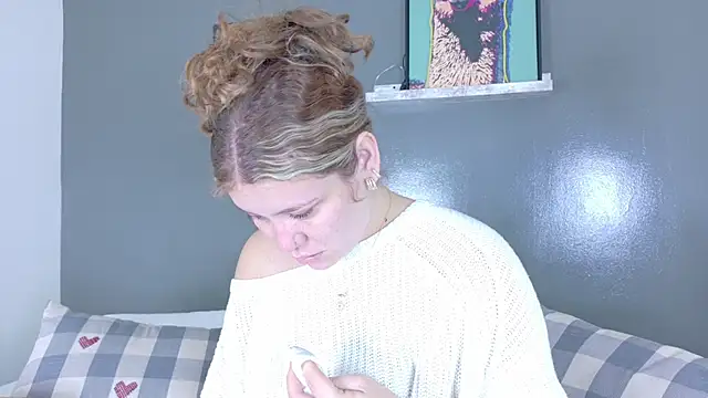 Snapshot of BelaMiller_ chatting on November 2025 11:48:01 AM BelaMiller online show from November 2025 11:48:01 AM