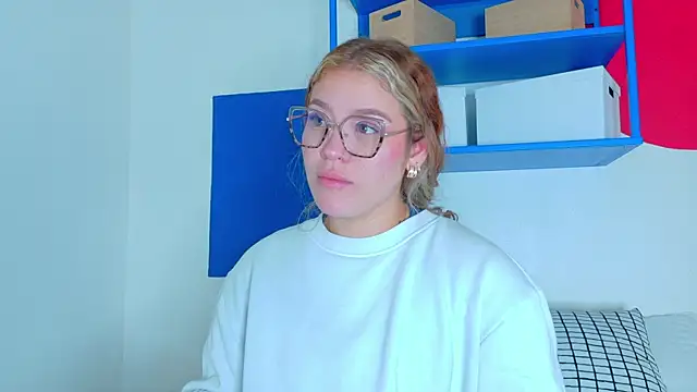 Snapshot of BelaMiller_ chatting on September 2025 11:38:02 AM BelaMiller online show from September 2025 11:38:02 AM