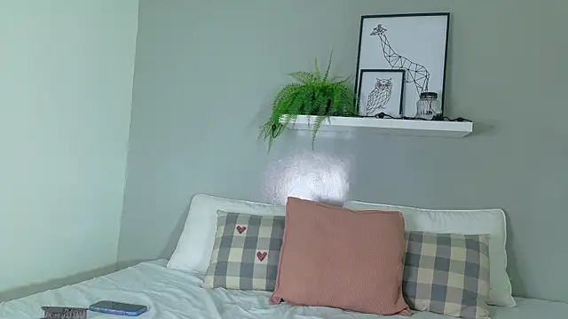 Snapshot of BelaMiller_ chatting on November 2025 11:37:01 AM BelaMiller online show from November 2025 11:37:01 AM