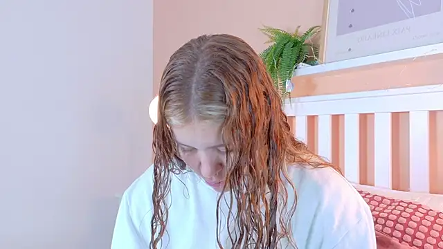 Snapshot of BelaMiller_ chatting on September 2025 11:37:01 AM BelaMiller online show from September 2025 11:37:01 AM