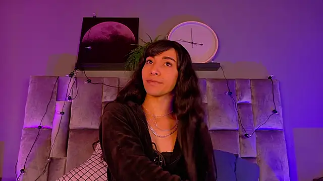 TiffValentinee  online show from October 2025 12:27:01 PM