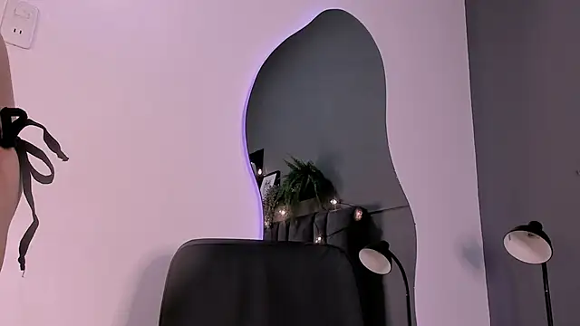 TiffValentinee  online show from November 2025 07:39:01 PM