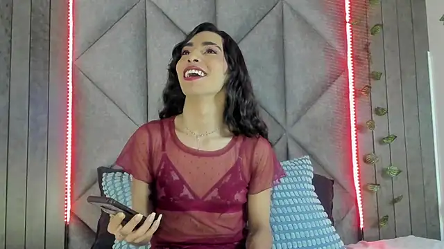 TiffValentinee  online show from February 2026 08:19:02 PM