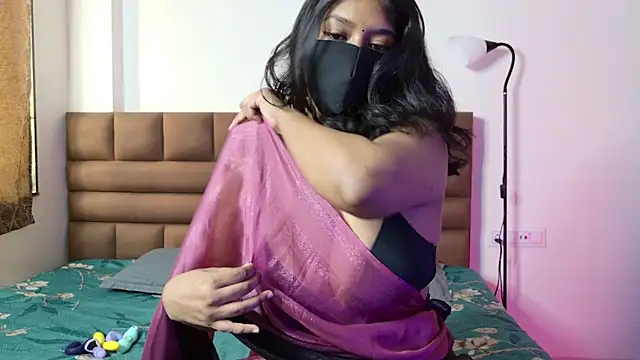 Gulaboo100 online show from October 2025 05:44:01 AM