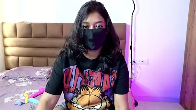 Gulaboo100 online show from October 2025 03:15:02 AM