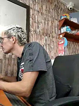 moorejhosua online show from September 2025 05:51:01 PM
