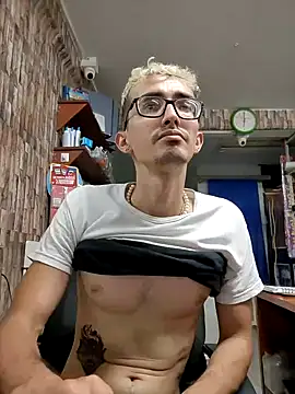 moorejhosua online show from October 2025 10:55:02 PM