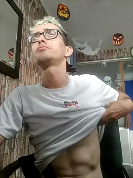 moorejhosua online show from October 2025 08:17:02 PM