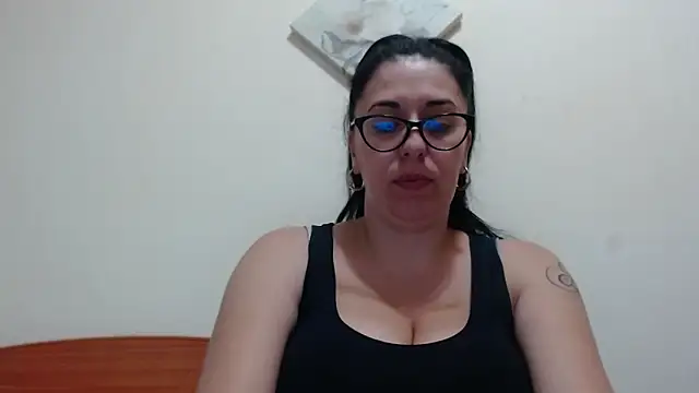 Snapshot of jollene chatting on October 2025 02:28:02 PM jollene online show from October 2025 02:28:02 PM