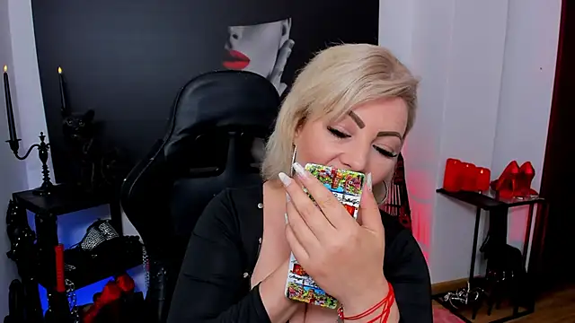 demisweet online show from March 2025 10:33:02 AM