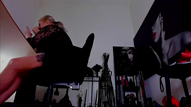 demisweet online show from February 2026 05:05:02 AM