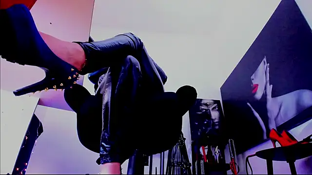 demisweet online show from January 2026 02:26:01 AM