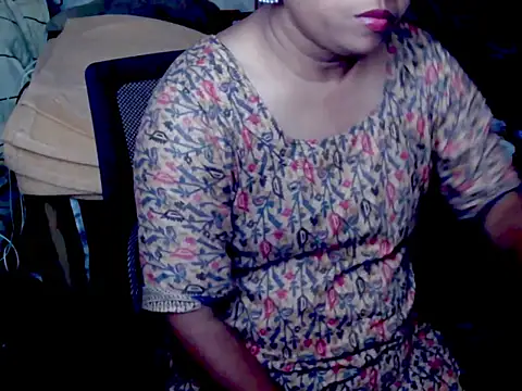 LushVamp online show from October 2025 03:36:01 PM