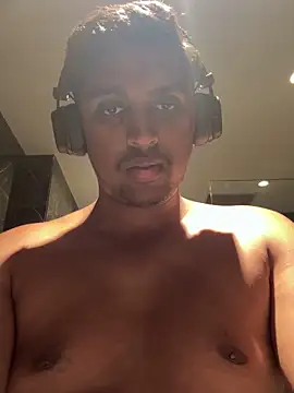 Snapshot of IndianguyinUK chatting on December 2025 09:10:01 AM IndianguyinUK online show from December 2025 09:10:01 AM