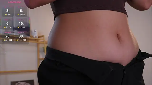 MoiraEger online show from November 2025 03:15:01 PM