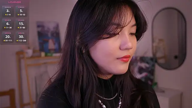 MoiraEger online show from October 2025 05:14:02 PM